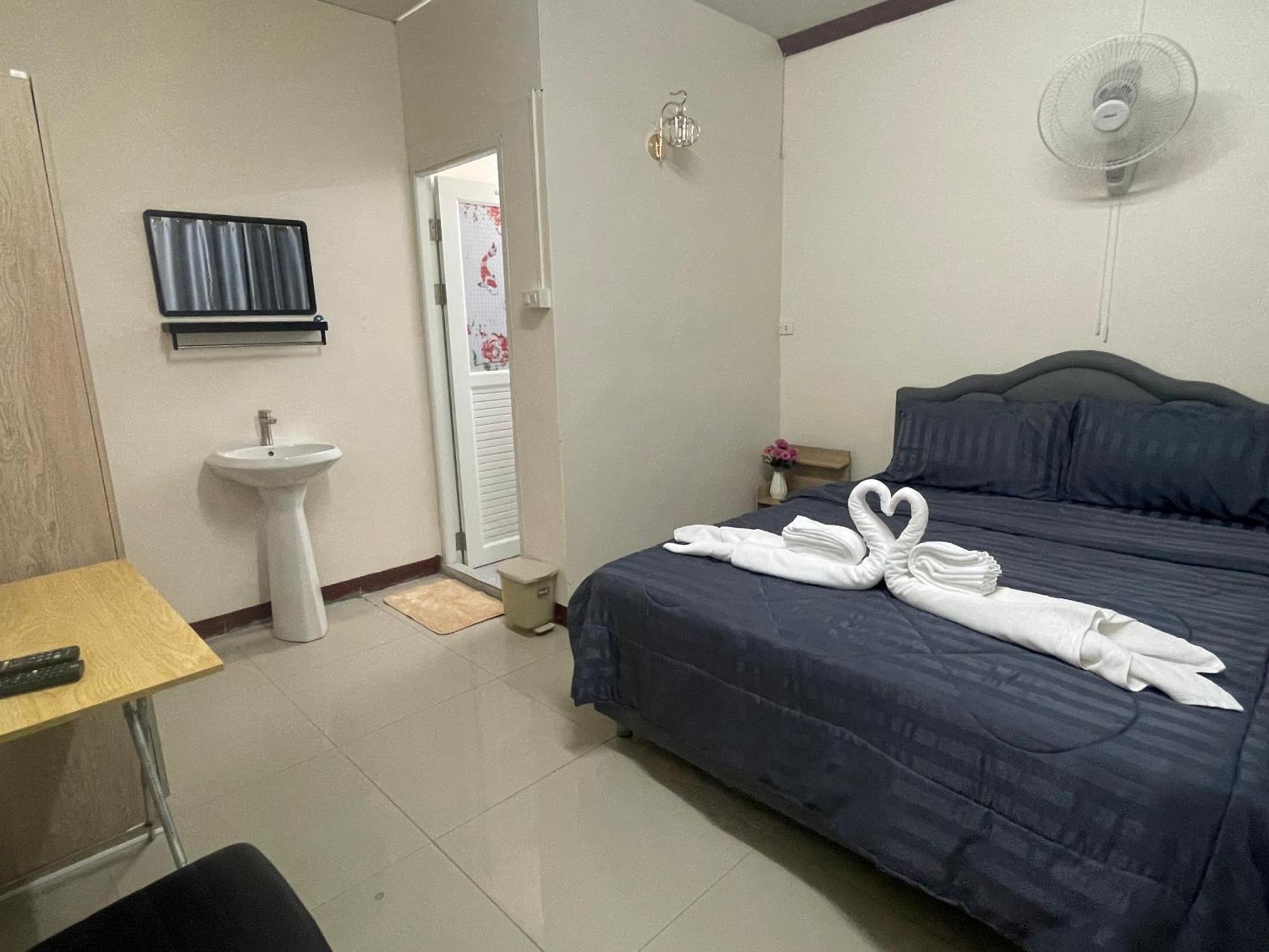 2B Cozy Hostel ตรัง 外观 照片
