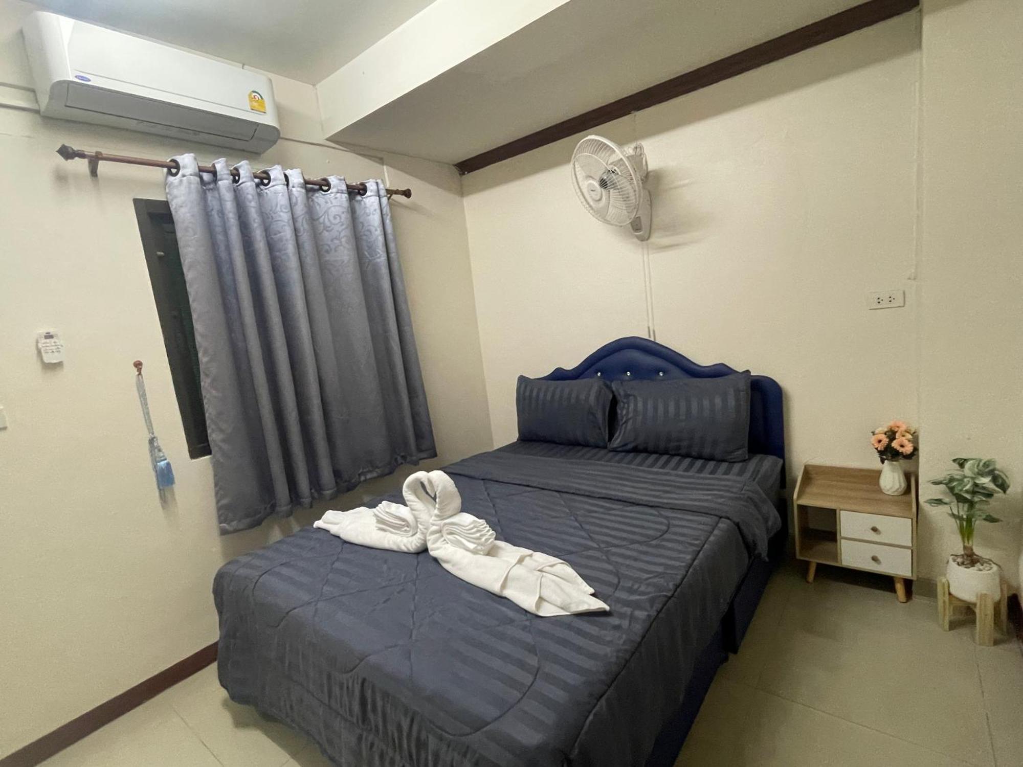 2B Cozy Hostel ตรัง 外观 照片