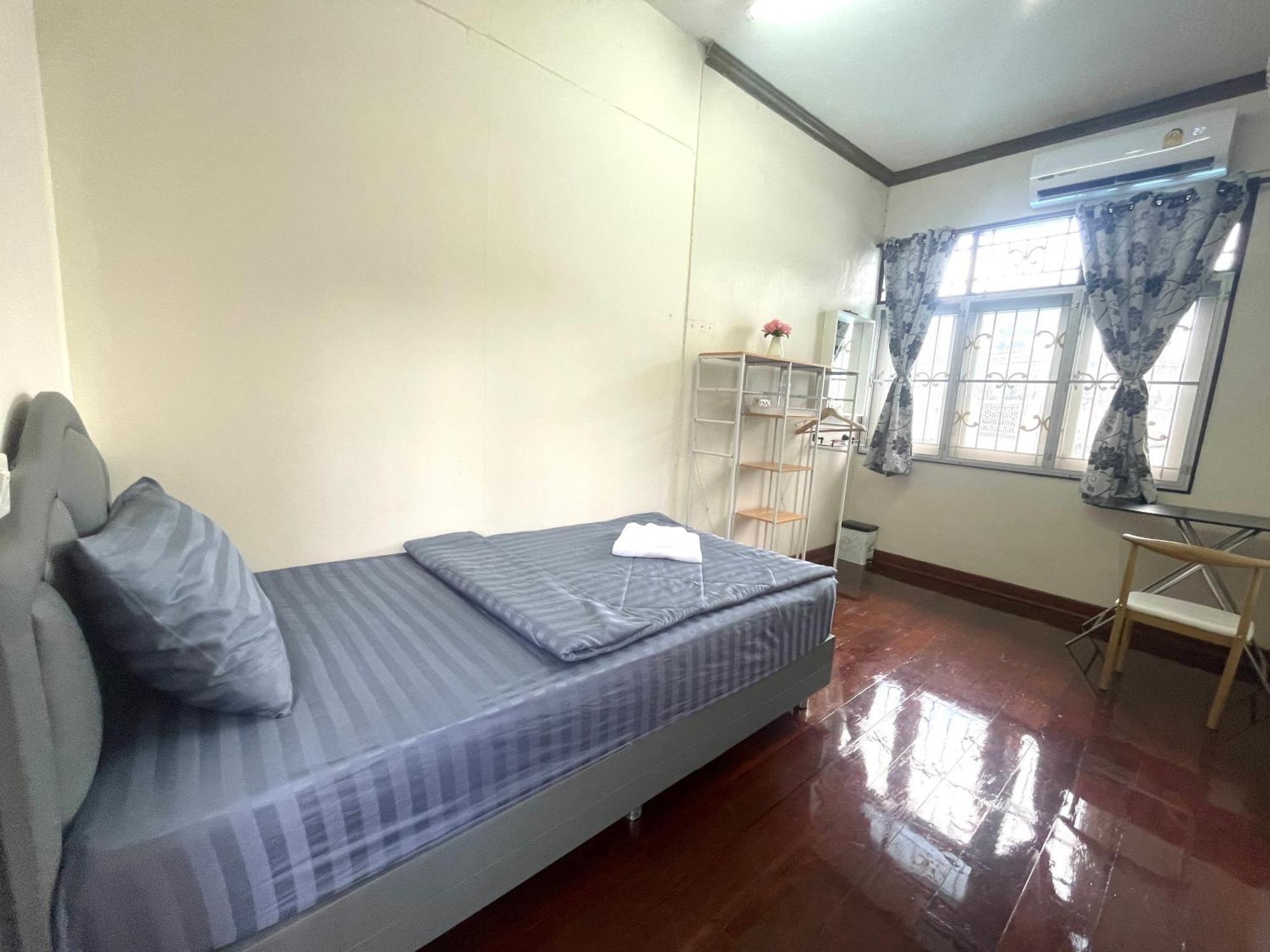 2B Cozy Hostel ตรัง 外观 照片