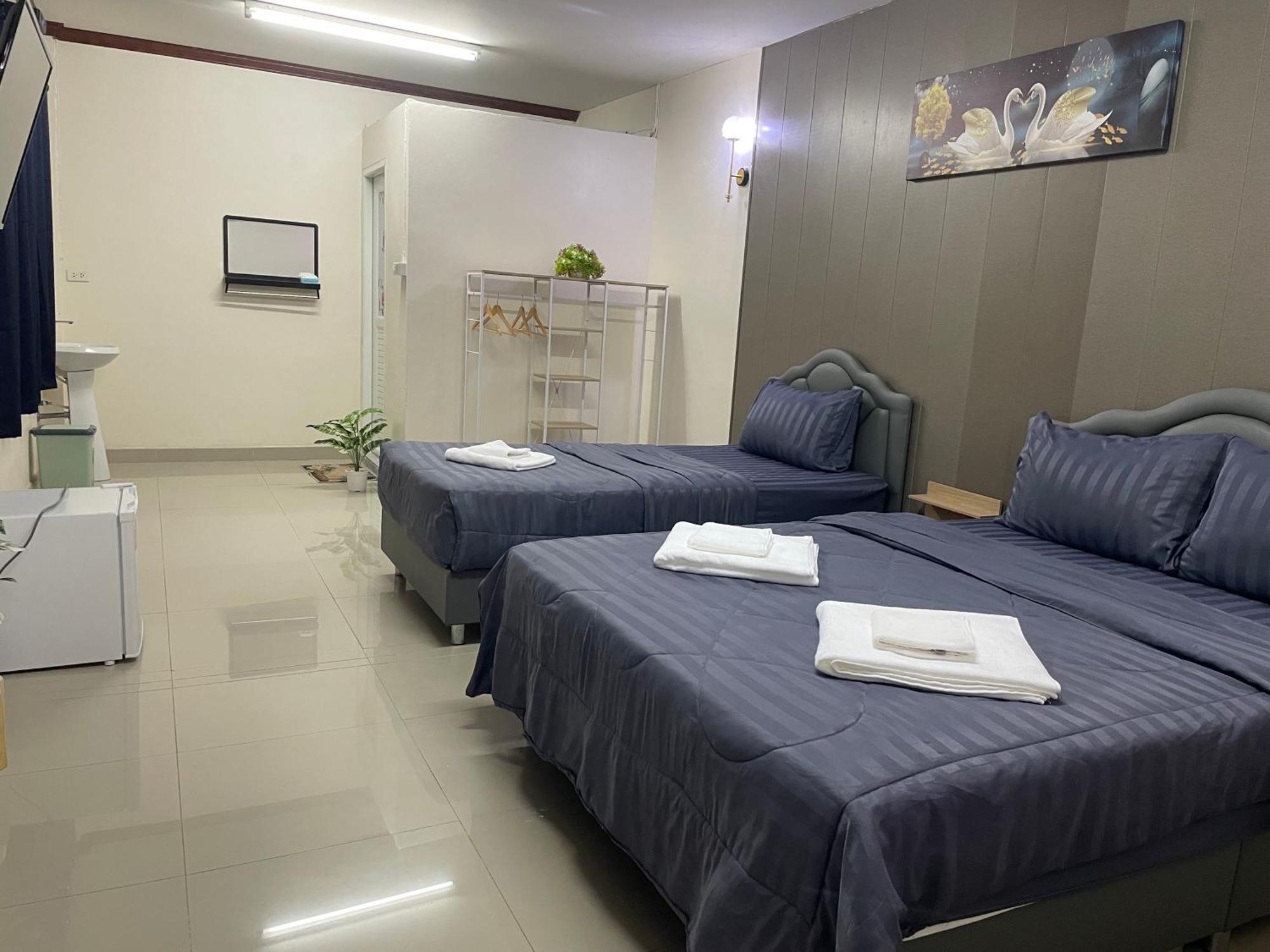 2B Cozy Hostel ตรัง 外观 照片