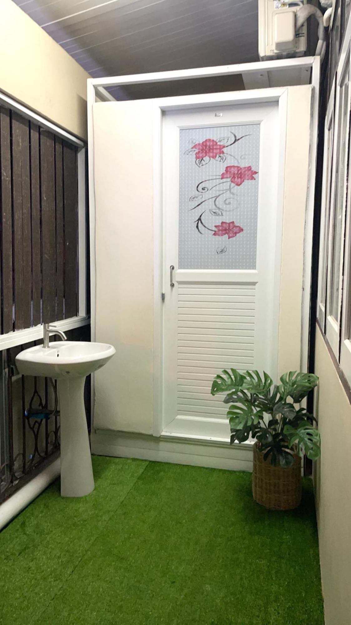 2B Cozy Hostel ตรัง 外观 照片
