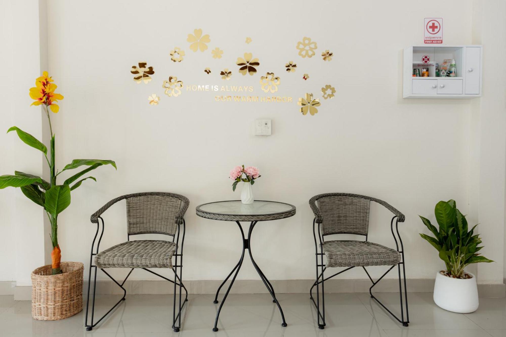 2B Cozy Hostel ตรัง 外观 照片
