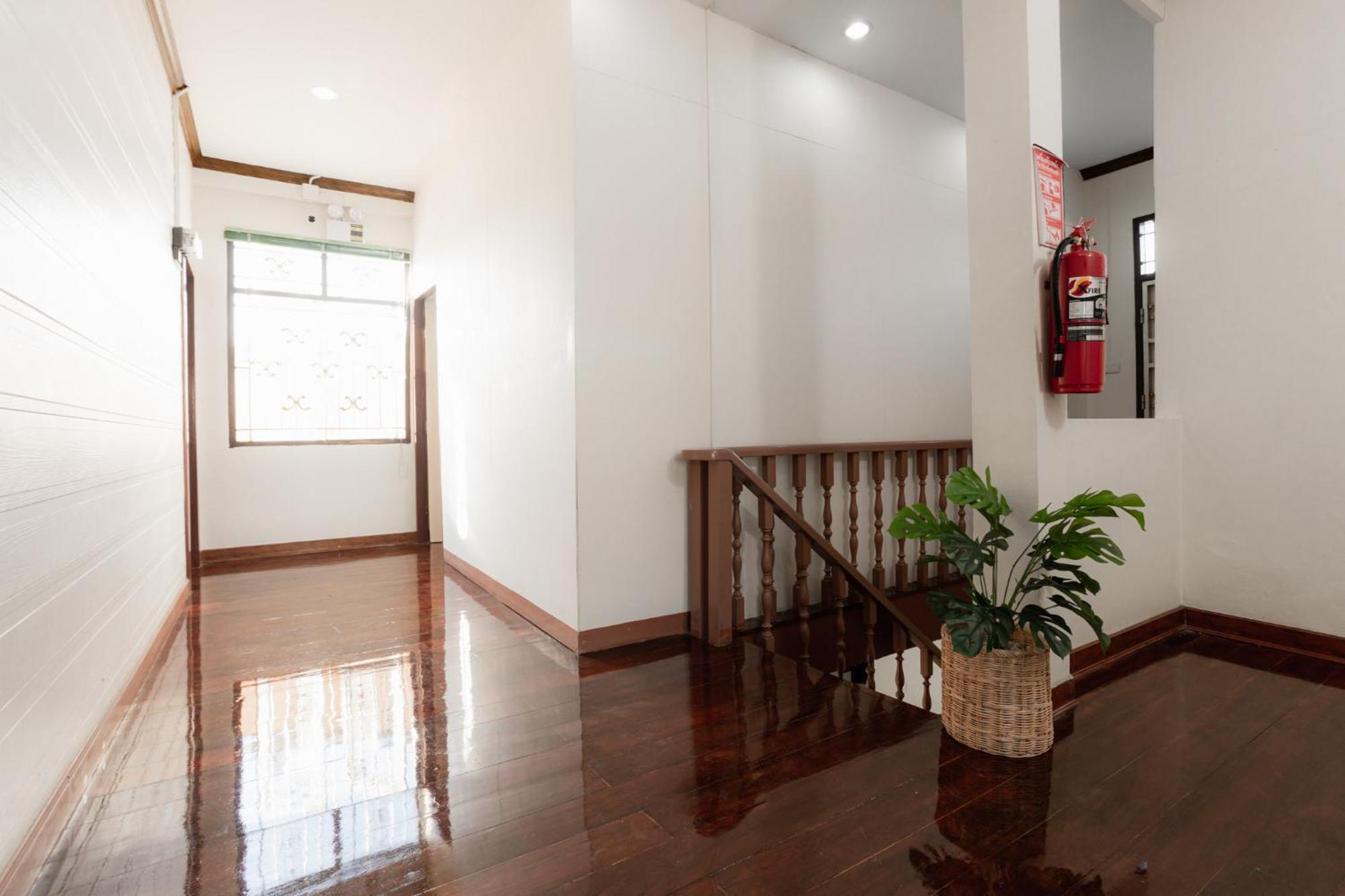 2B Cozy Hostel ตรัง 外观 照片