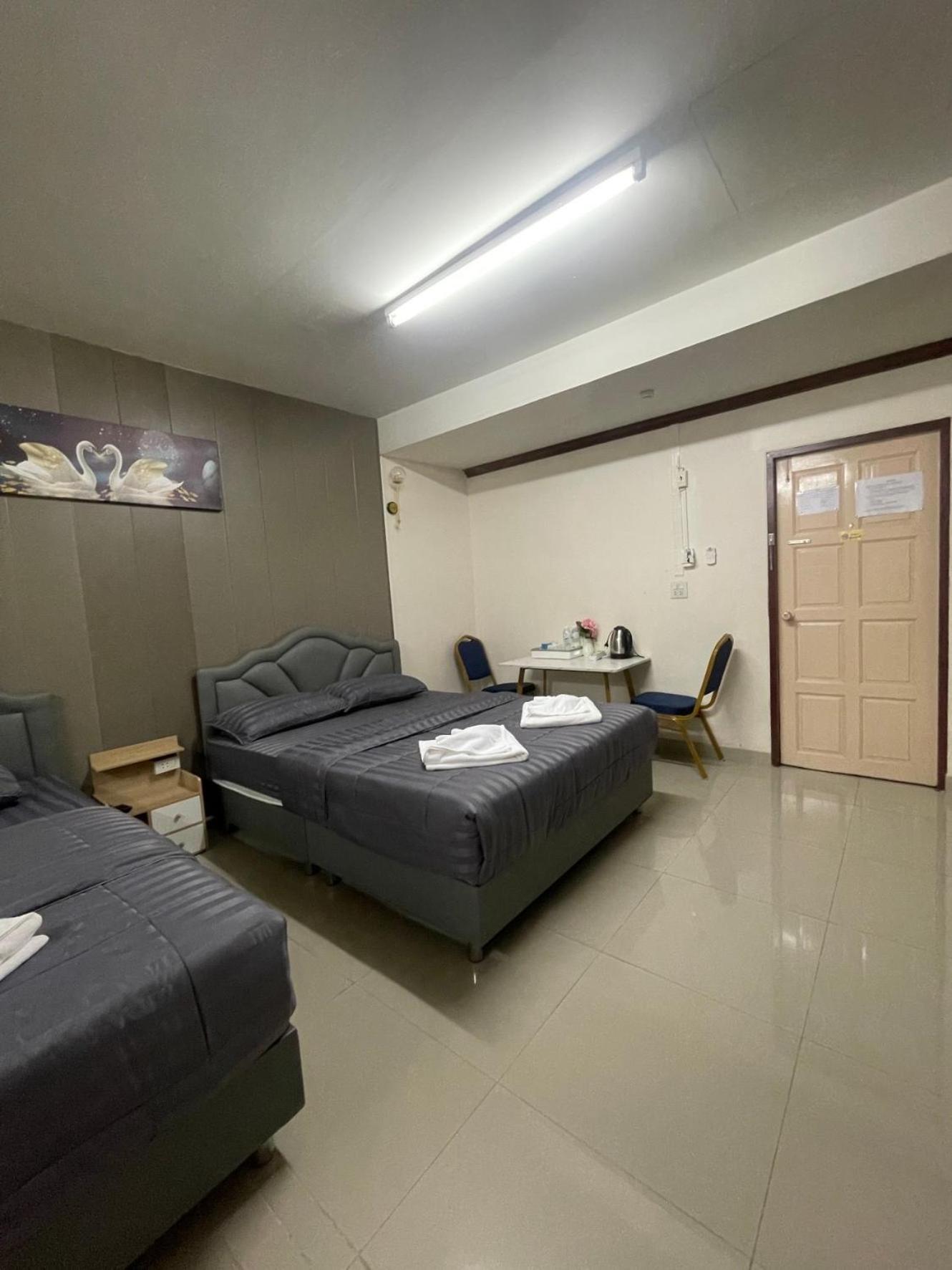 2B Cozy Hostel ตรัง 外观 照片